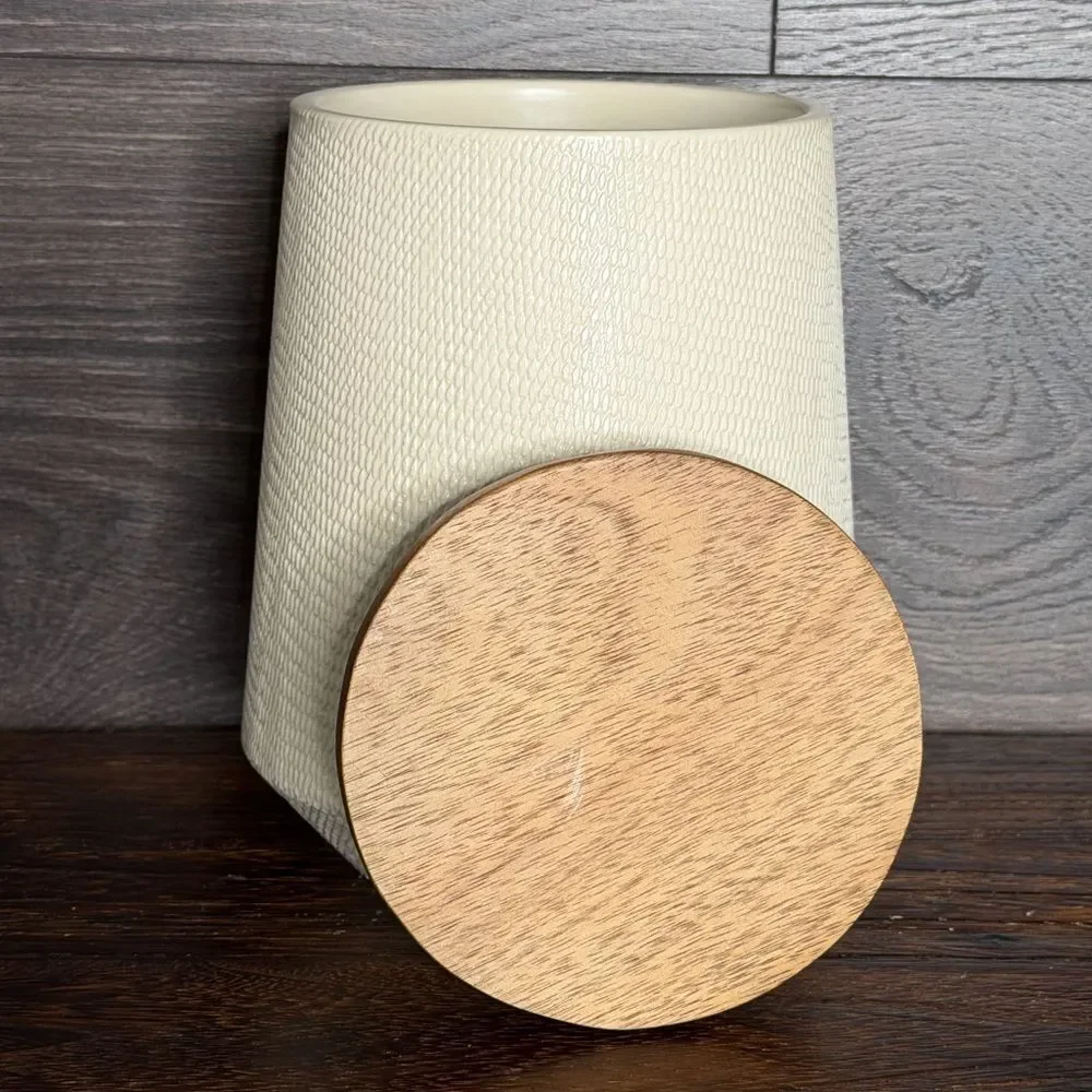 Crate & Barrel Ethan Medium Ceramic Canister in Cream. New!